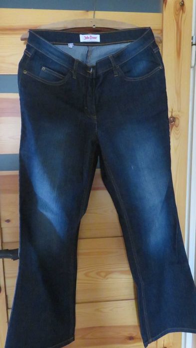 Nowe jeansy damskie bootcut rozm. 42