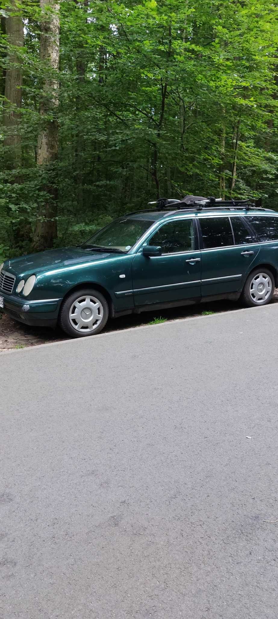 Mercedes E W210 kombi 3.2 litra benzyna plus LPG