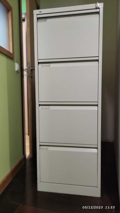 Arquivador 4 gavetas, vertical, como novo