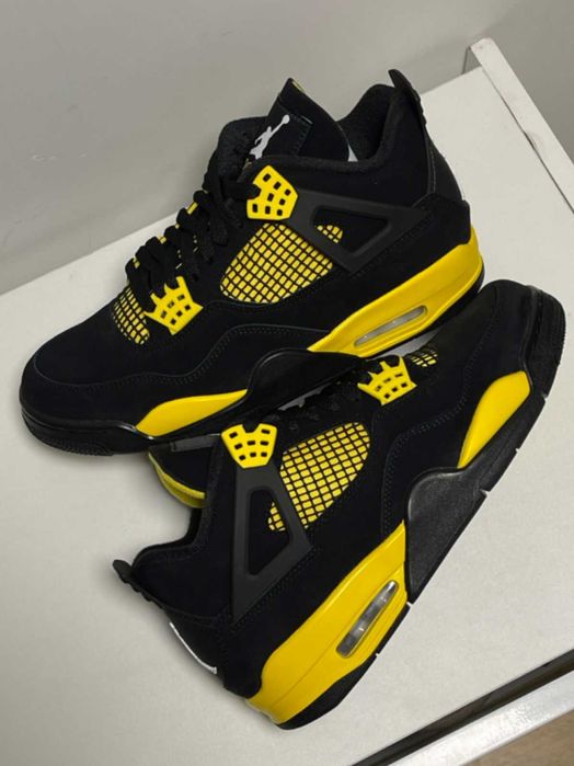 Buty‍ Obuwie sportowe Jordan 4 Retro Thunder Roz.39