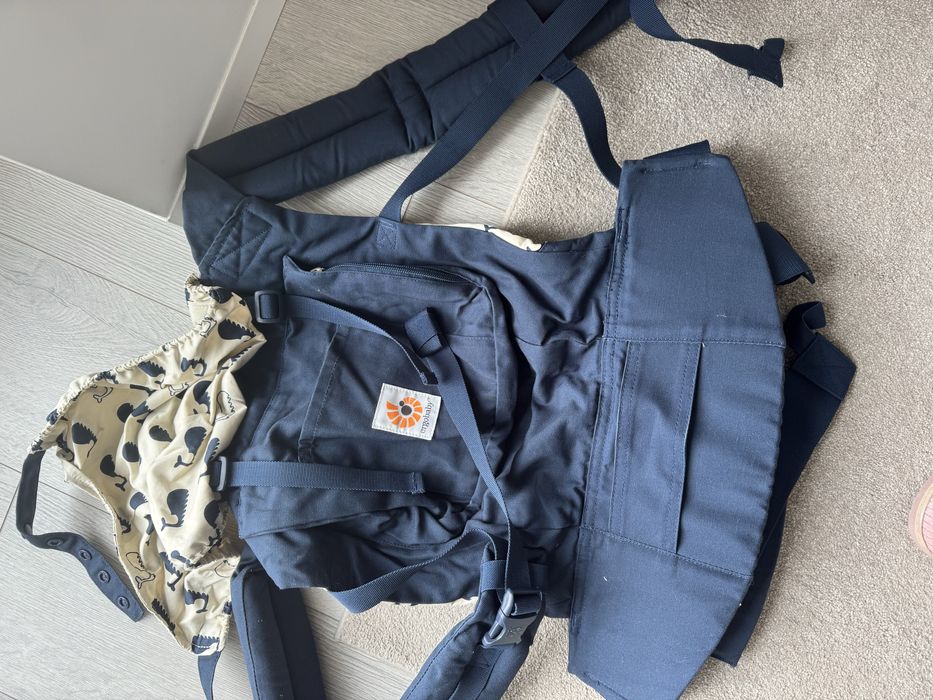 Marsupio “ergobaby” novo