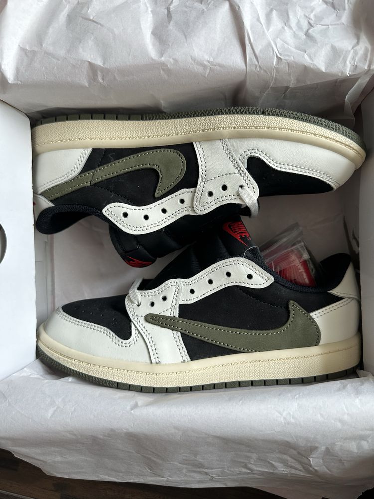 Air Jordan 1 Retro Low OG Travis Scott Olive