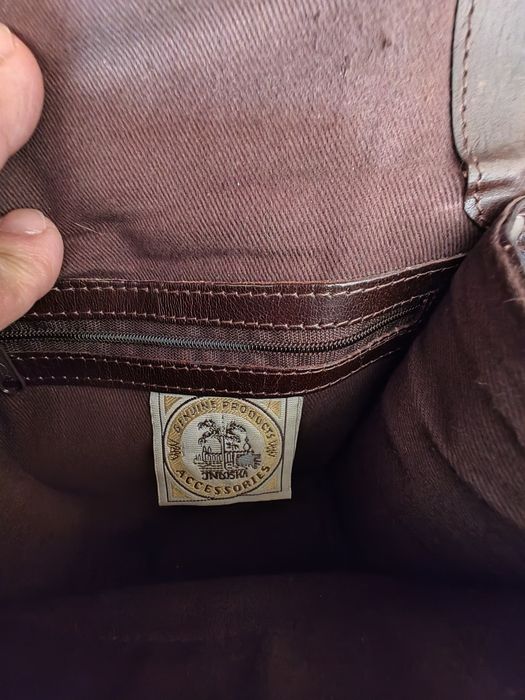 Skórzaną torebkę na ramię sprzedam