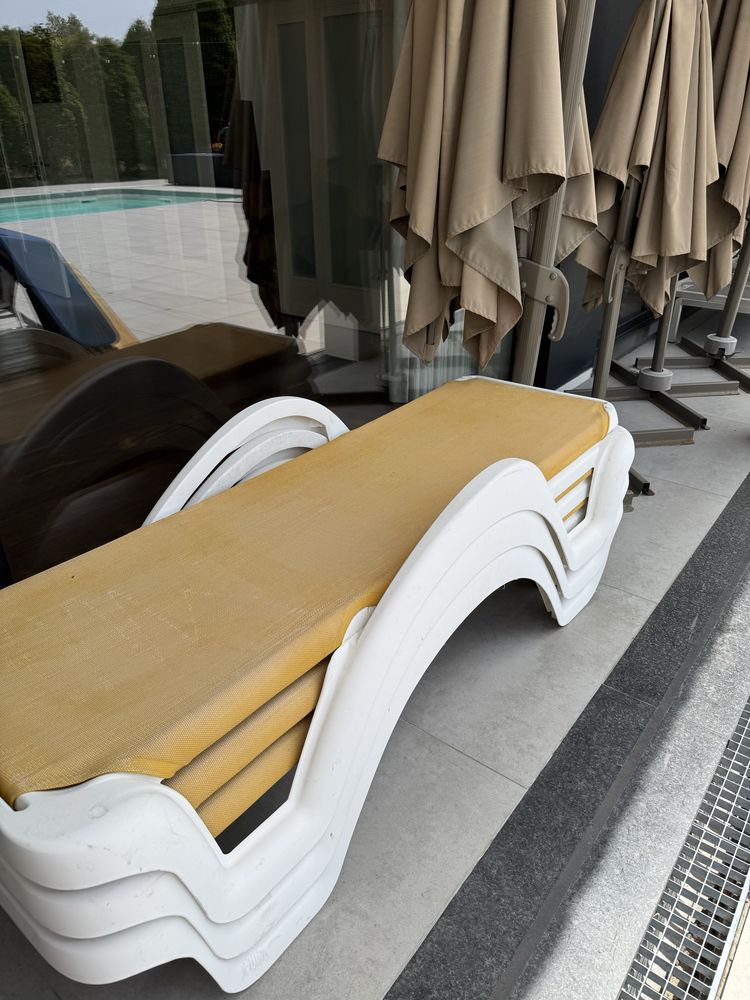 Espreguiçadeira de Piscina