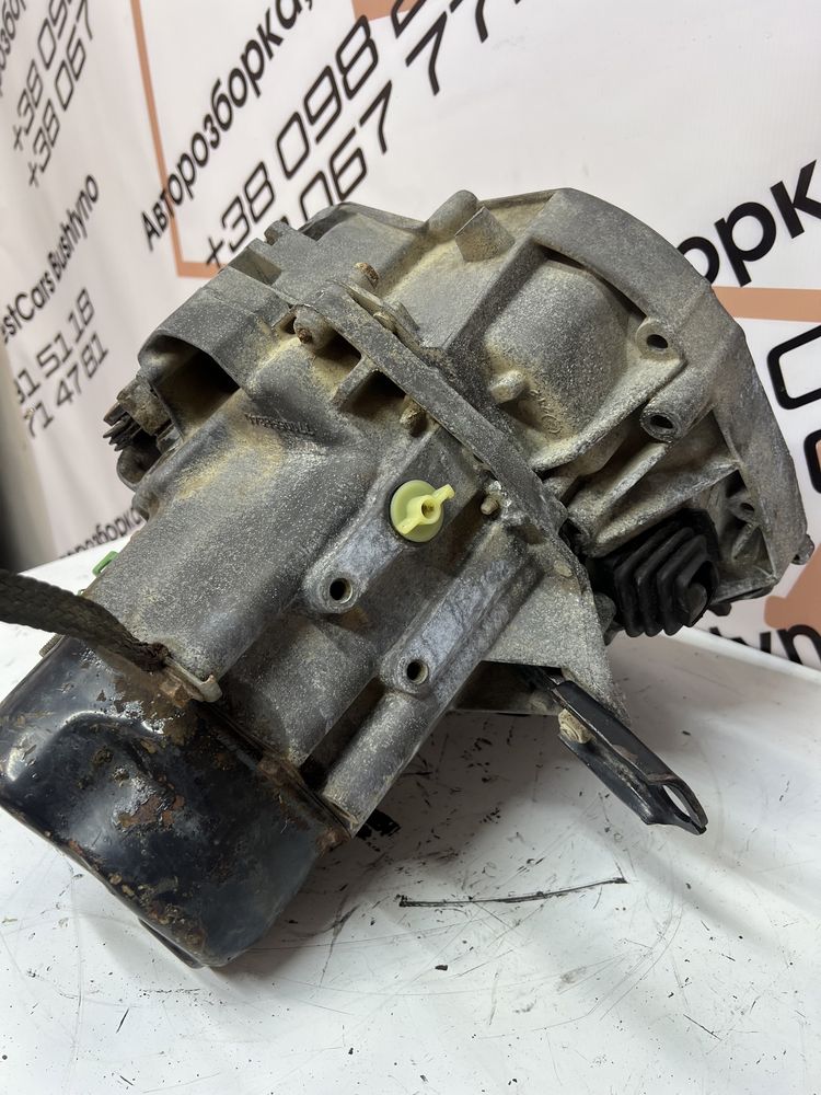 Коробка передач МКПП 5-ступка Renault CLIO II 1,4 HTP jb1985 jb1184