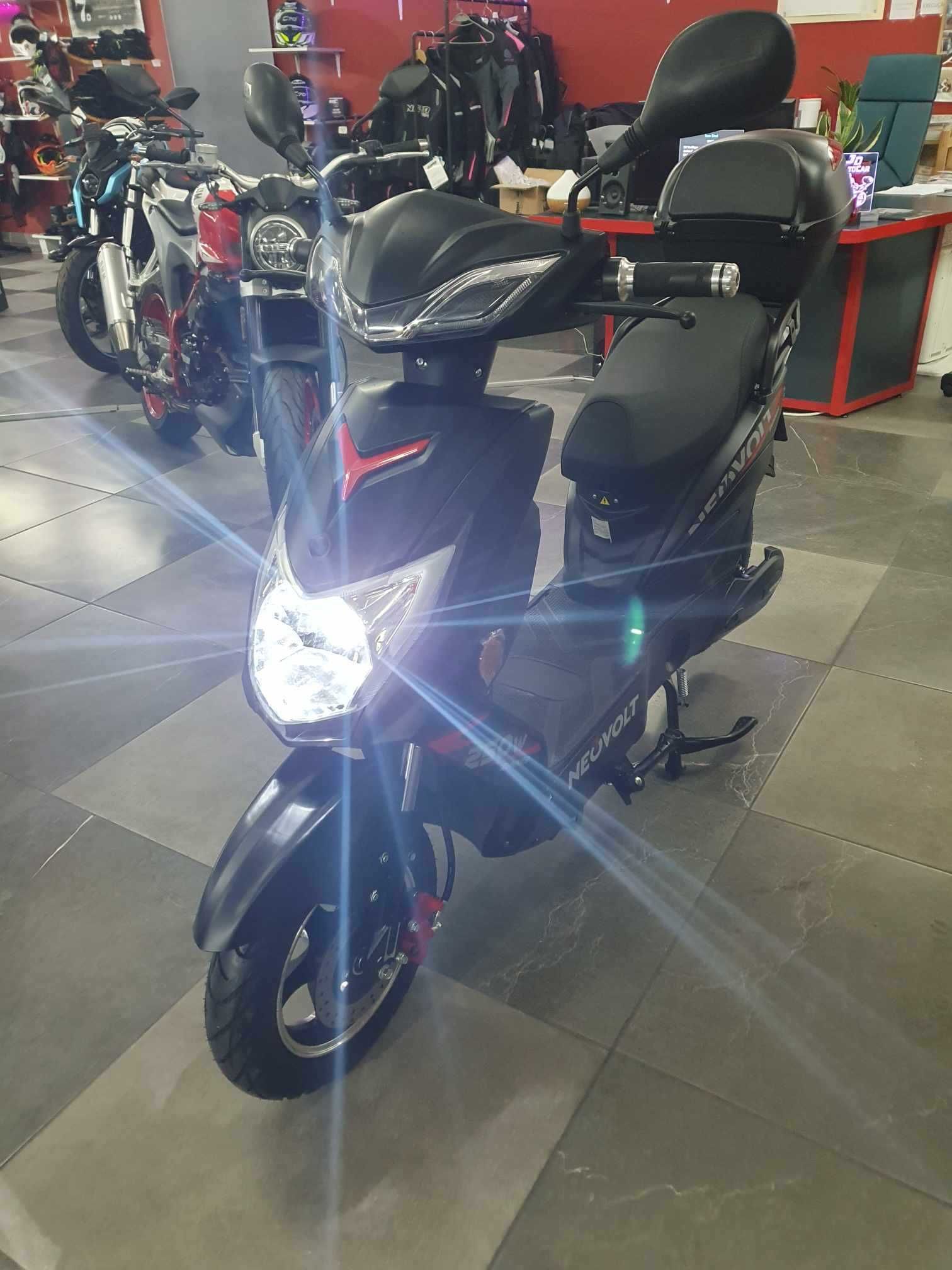 Scooter elétrica Neovolt runner