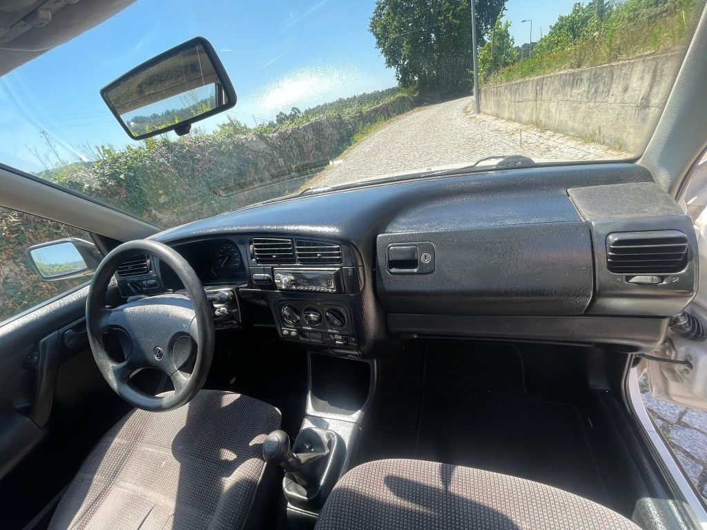 GOLF lll 1.4 GL 1995 - Garantia motor