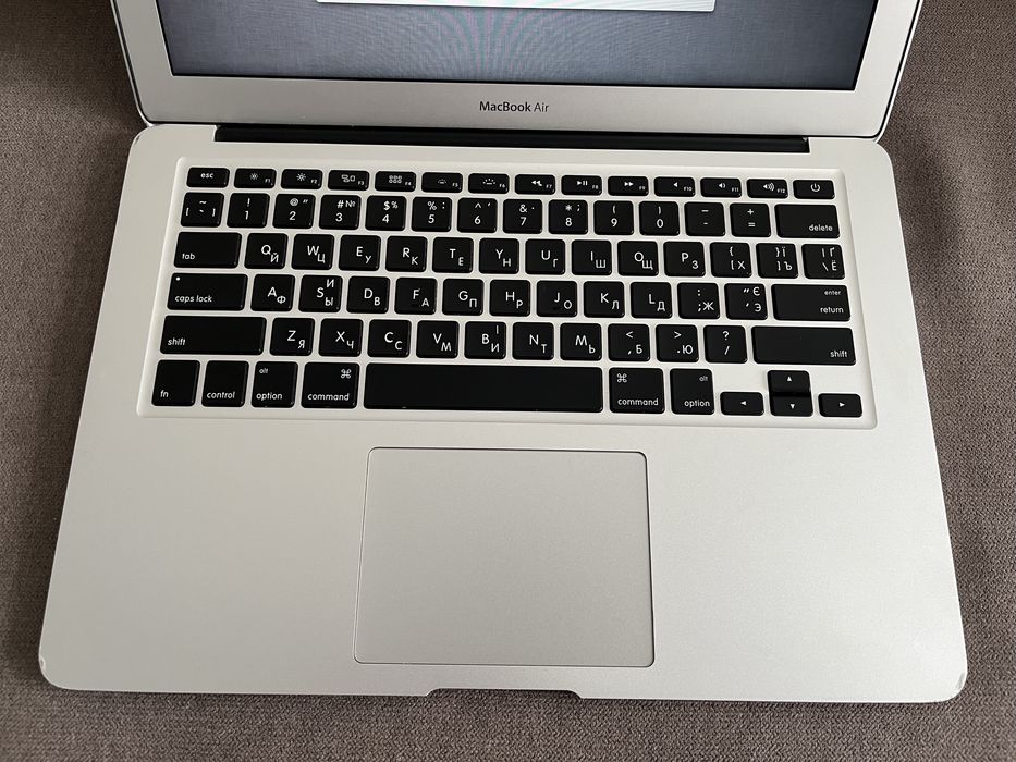 MacBook Air 13” (A1466)