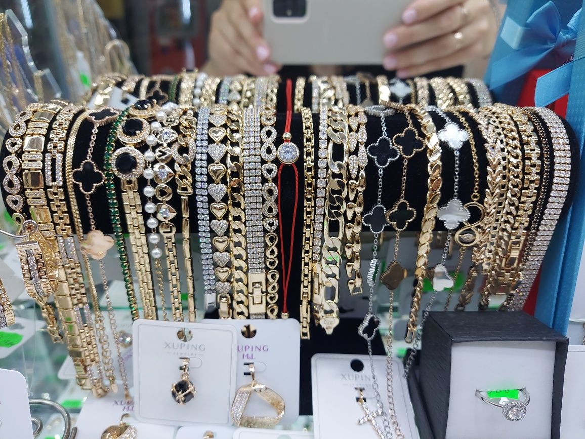 Ван Кліф,Van Cleef, медичне золото, Ван клиф прикраси, браслети, сереж