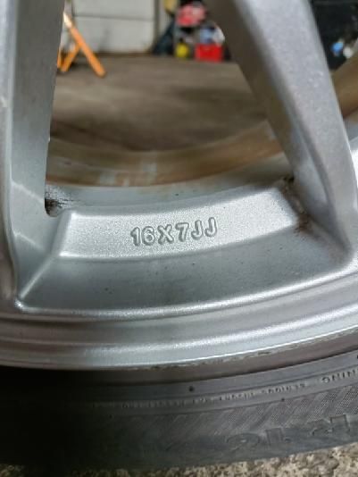 Felgi Peugeot 307 4x108 opony zimowe 205/55r16
