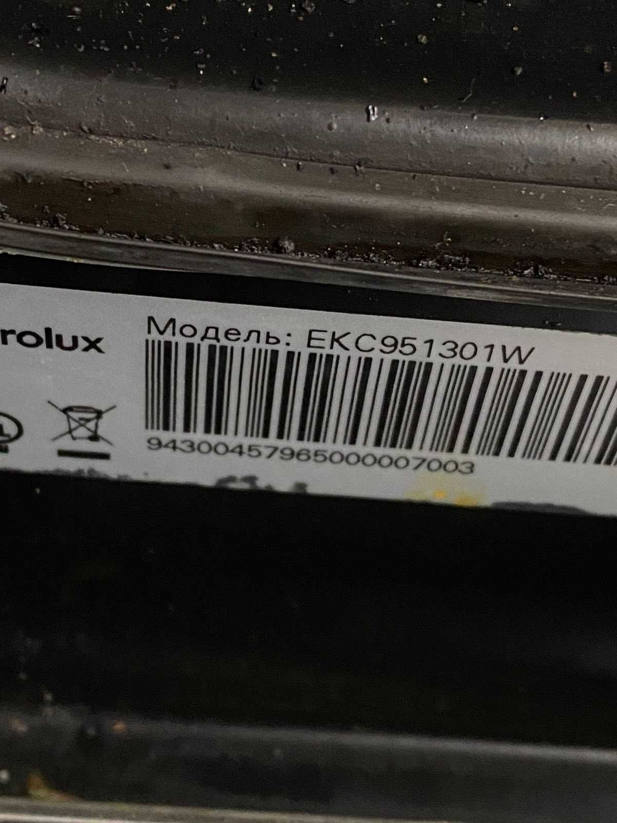 Плита електрична Electrolux EKC951301W, б/у в хорошому стані