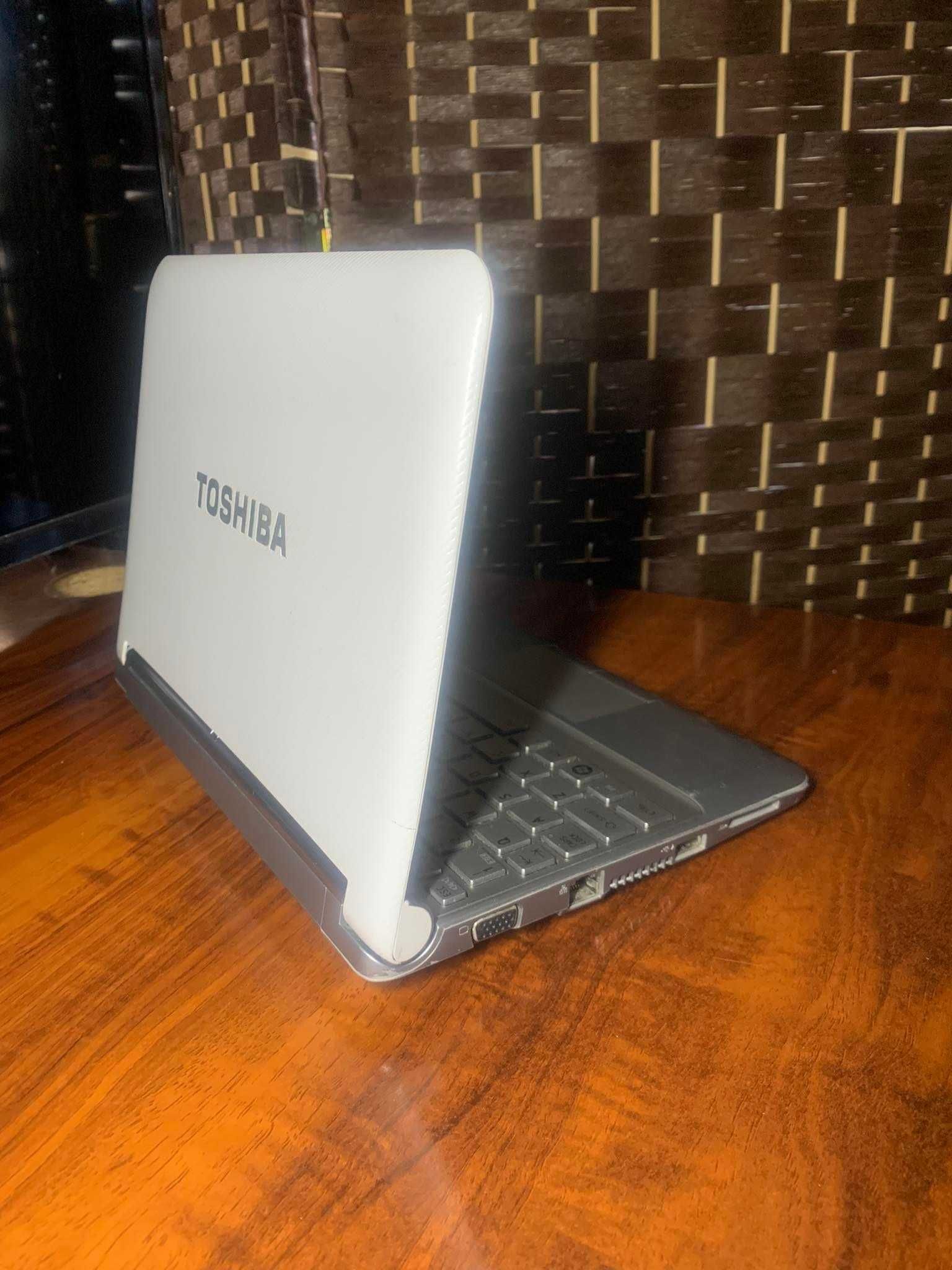 Toshiba  NB305 C/Novo