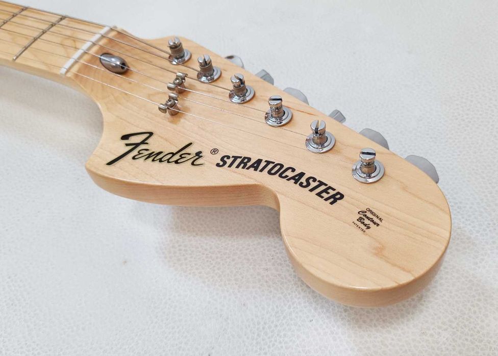 Fender Stratocaster Antigua - Limited Edition 2012