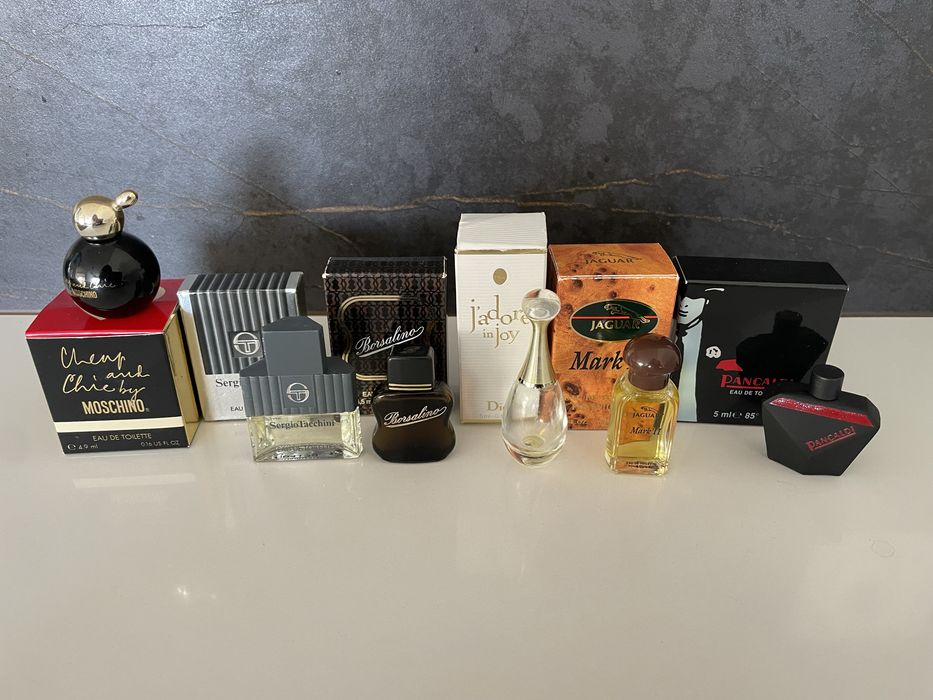 30 Miniaturas de perfume com caixa 7€ cada