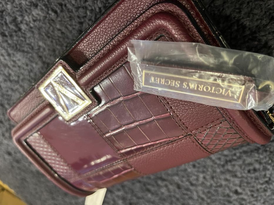 Сумка клатч ,оригинал