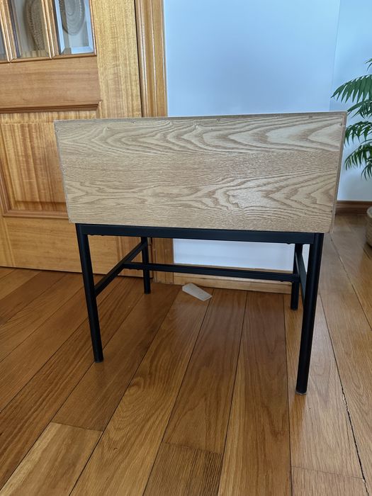 Mesa de cabeceira