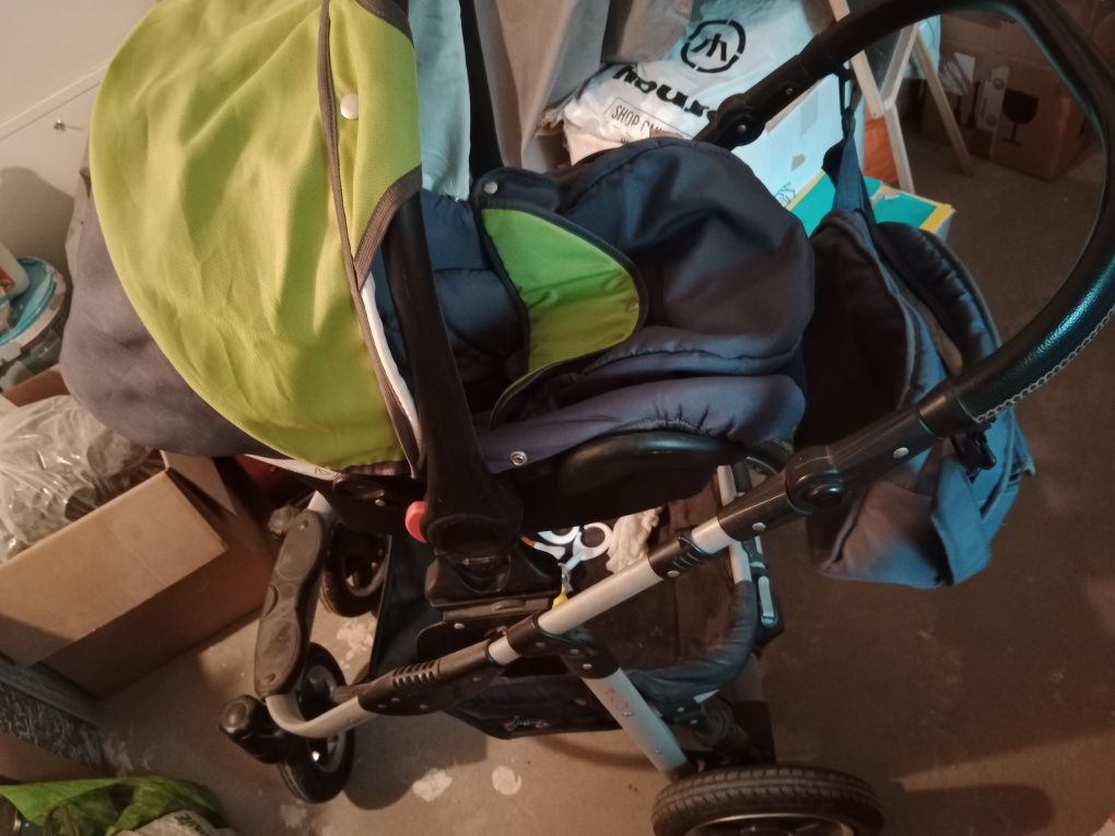 Sprzedam Wózek 3w1