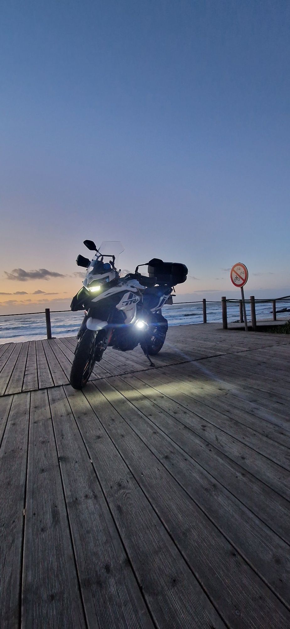 Benneli trk 502 x 2023 novo modelo