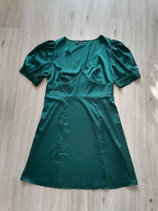 Nowa sukienka satynowa elegancka butelkowa zieleń 44 święta andrzejki