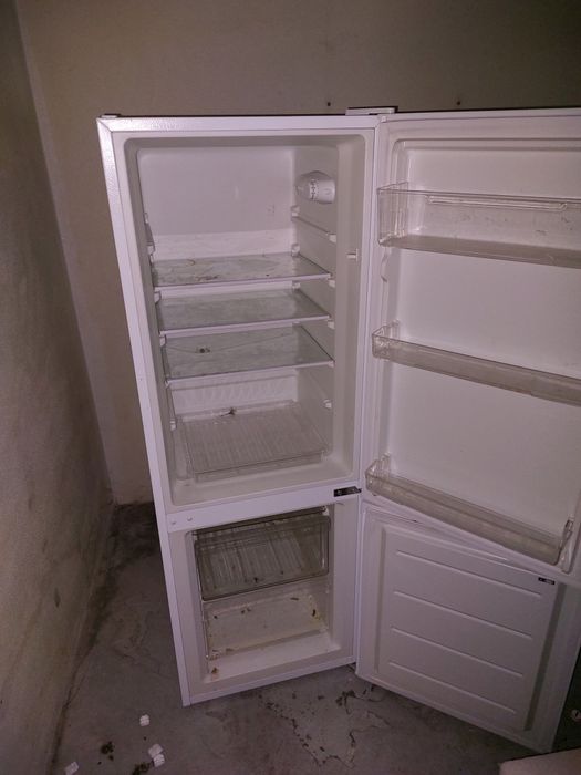 Frigorífico Combinado Electronia HD-221RN – 167L