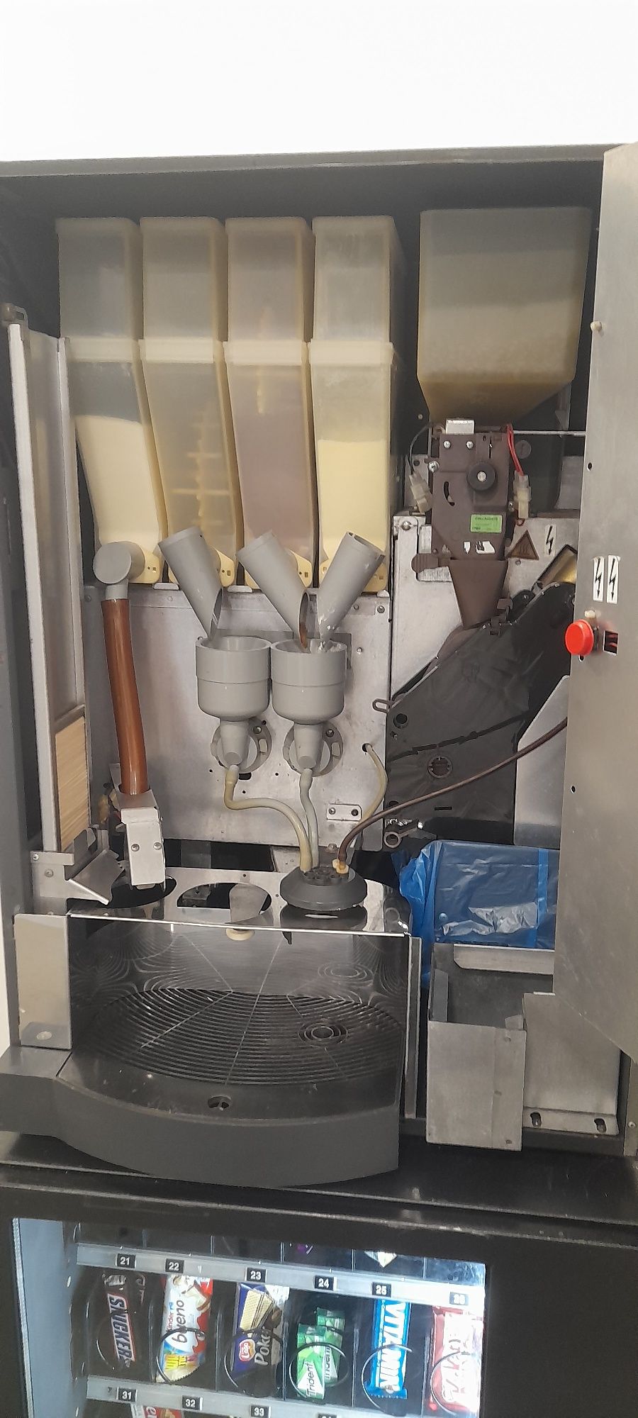 Máquina de café Bianchi Pégaso a funcionar.