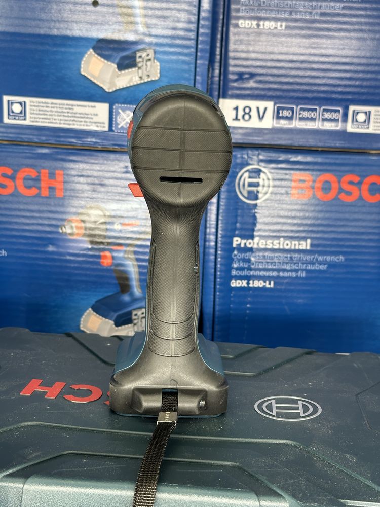Гайковерт аккумуляторный Bosch GDS 18V-400 Professional