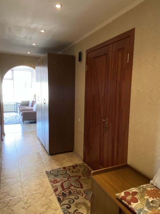 Двокімнатна квартира в центрі з ремонтом,меблями та технікою.