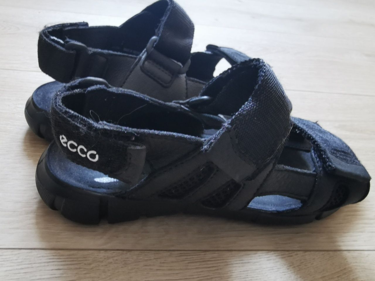 Sandałki Ecco rozmiar 32