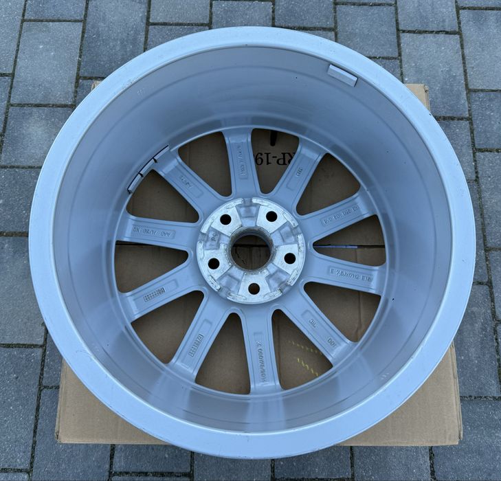 Oryginalna Felga Audi A3 17" 7.5J ET51 5X112 8V0