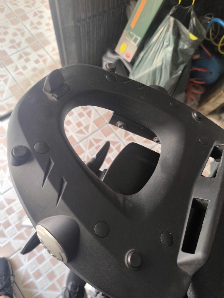 Tope Case + Encosto + Base