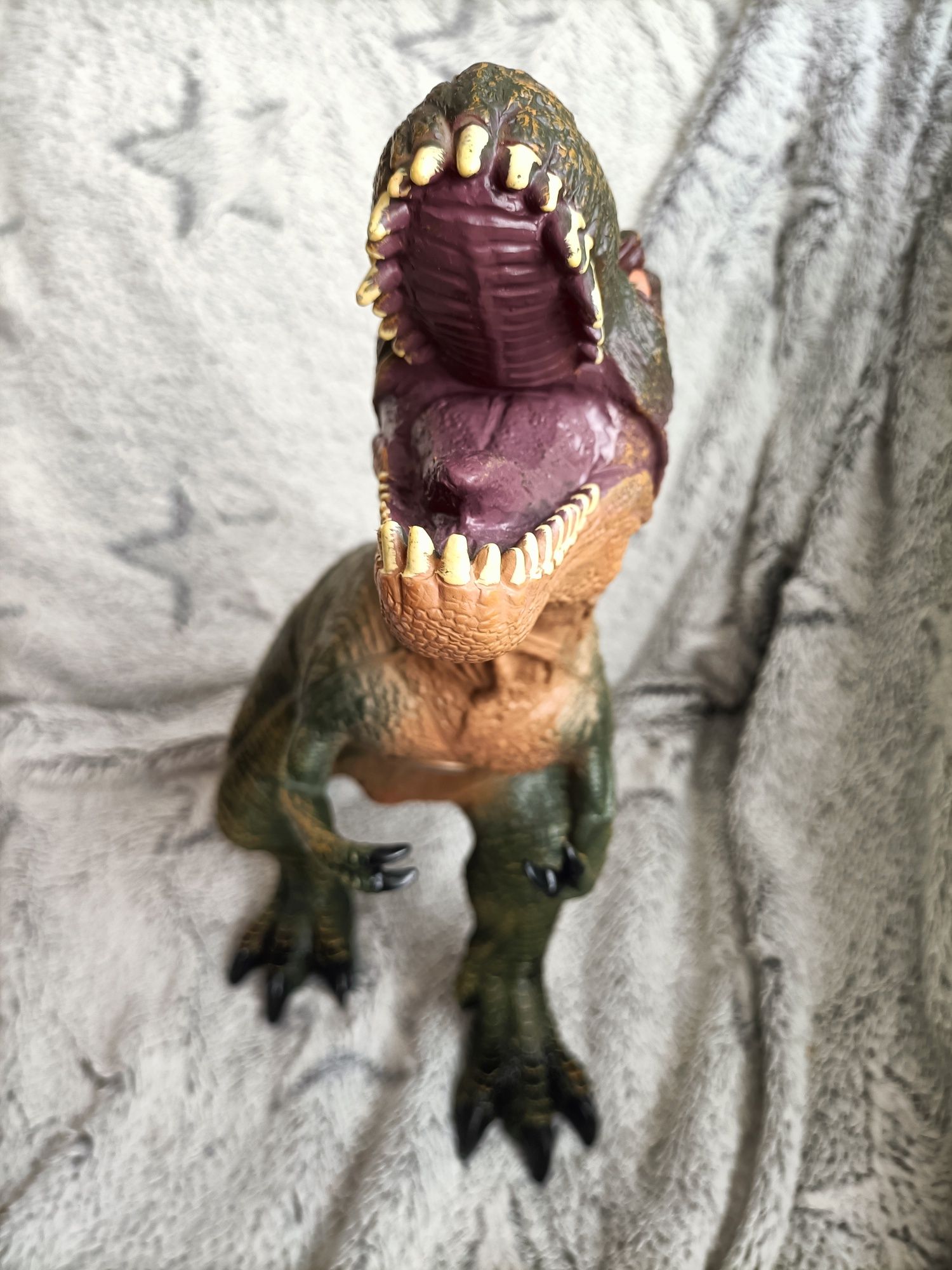 Duża figurka Ti Rex