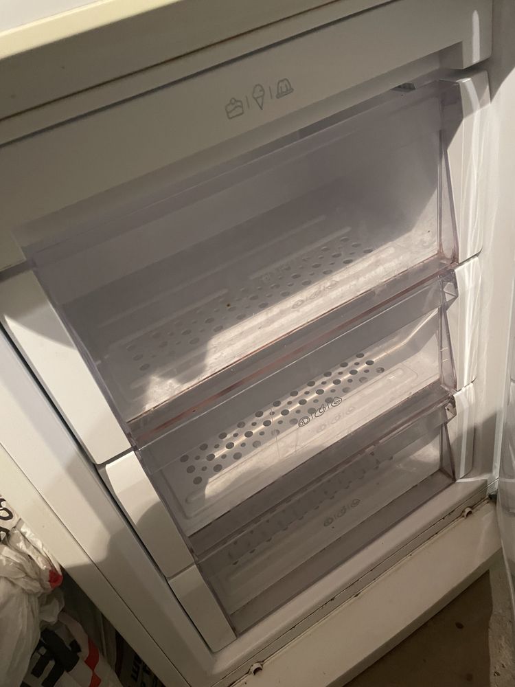Холодильник lg nofrost під ремонт