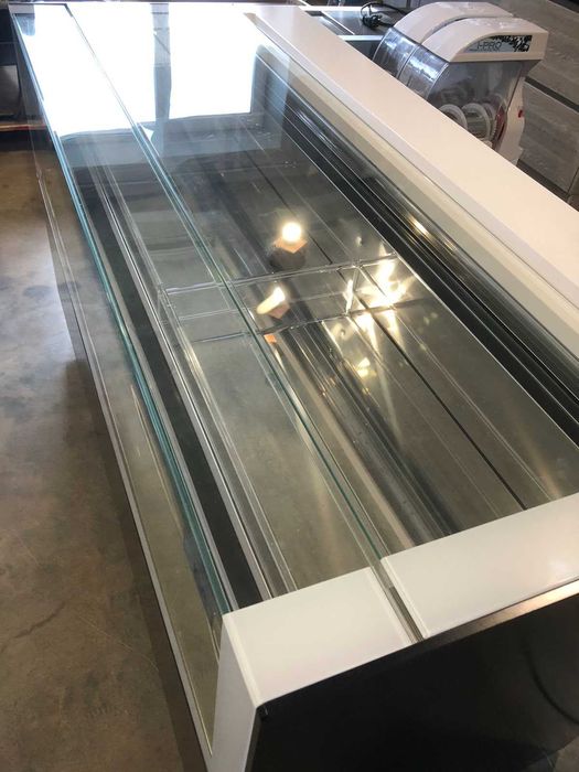 Кондитерська холодильна вітрина ISA Oneshow - НОВА