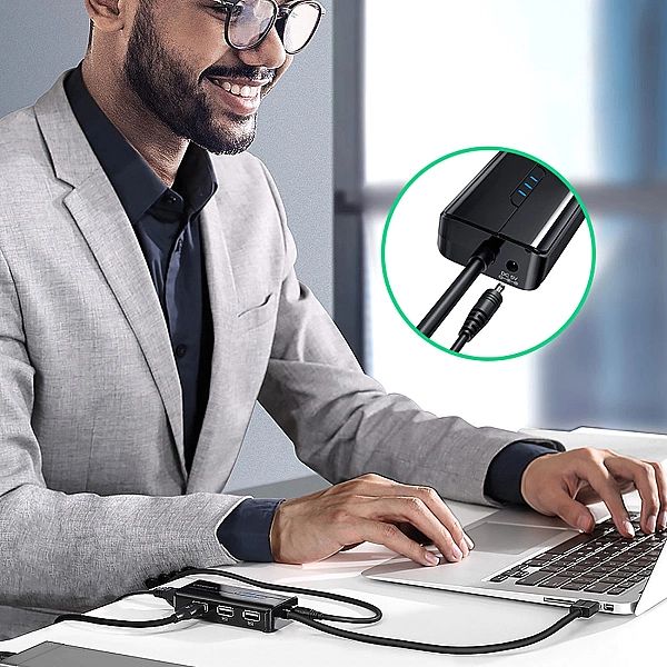 Adapter sieciowy Ugreen 20264 RJ45 / USB-A 10/100Mbps HUB 3x USB-A 2.0