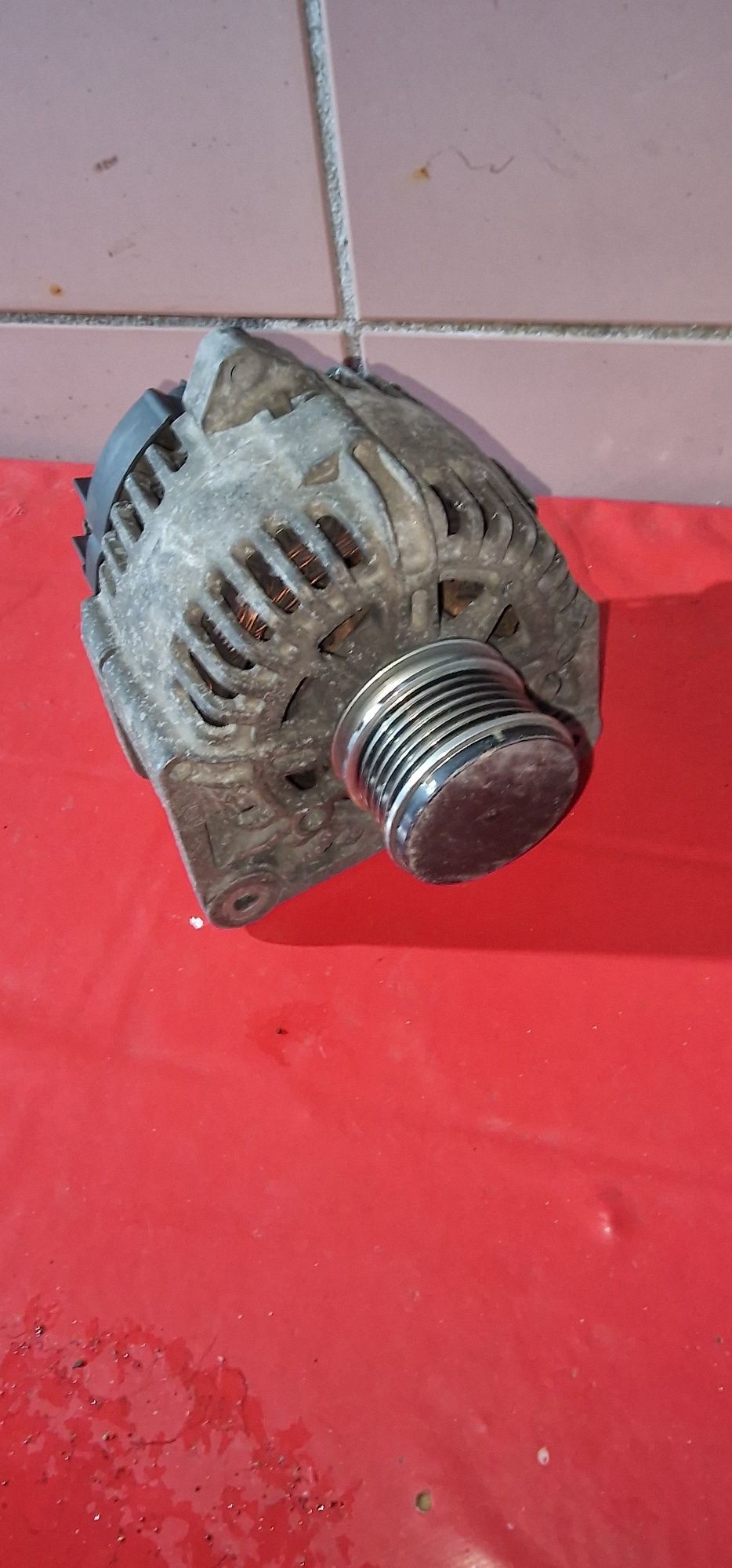 Vendo alternador