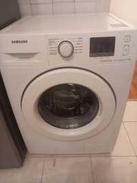 Maquina de lavar roupas samsung impecável
