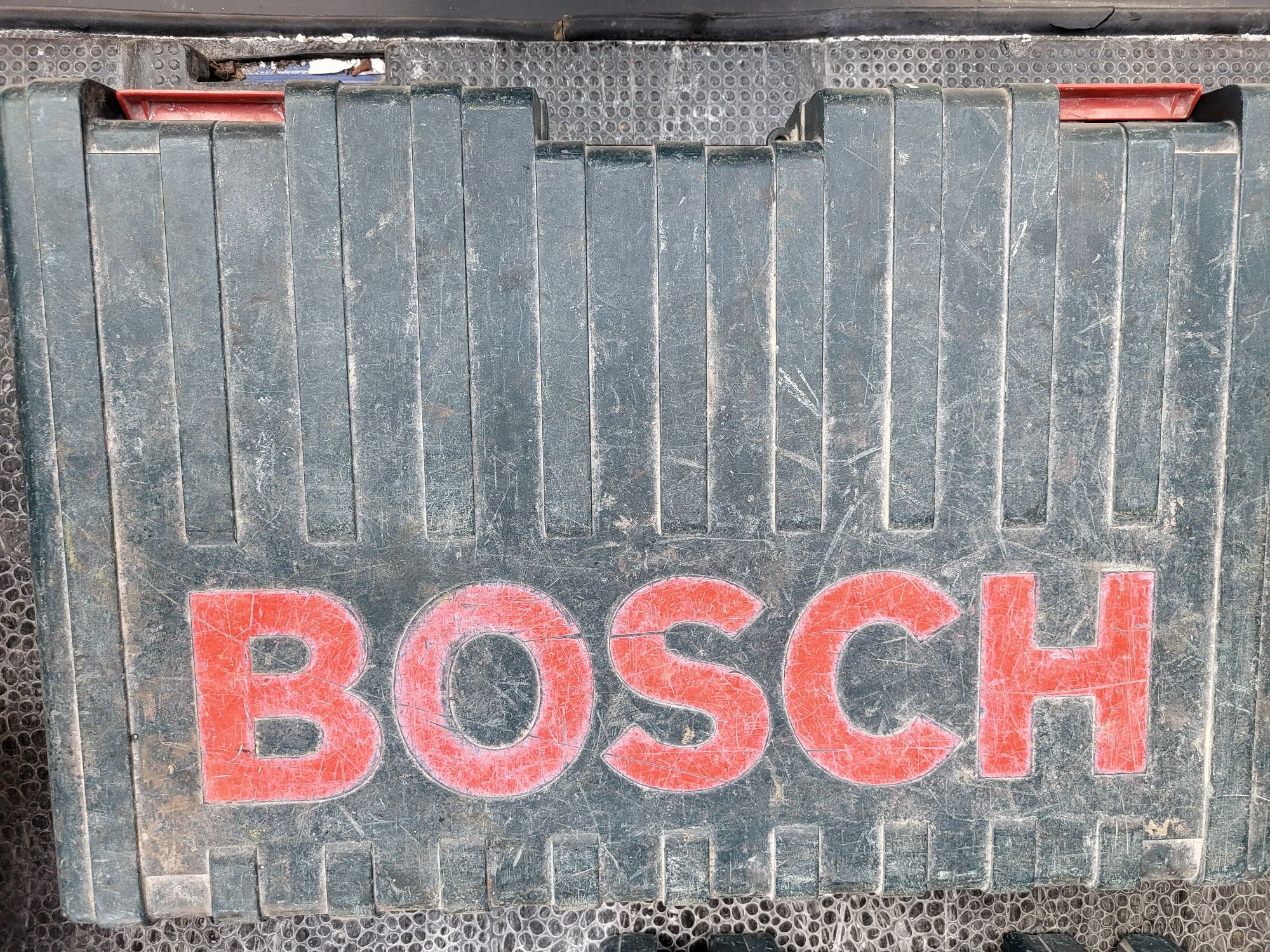 Młot udarowy Bosch GBH 7-46 DE Professional SDS