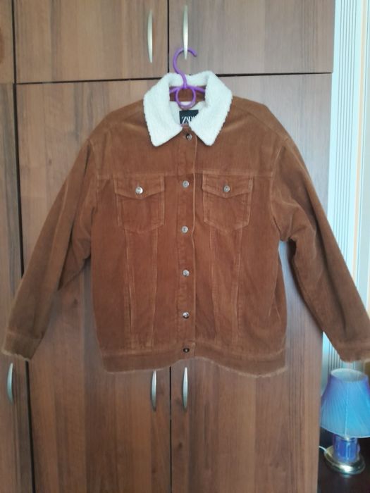 Тёплая куртка фирмы ZARA