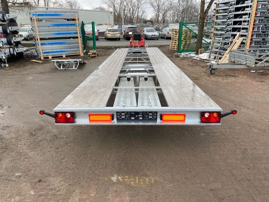 Niewiadów Laweta Boro Indianapolis 8.5x2.1 raz łamana dwa auta 3 osie koła 195r13c  Częstochowa od ręki  Nowa laweta Niewiadów Boro 8,5x2,1 3 osie 3500kg Częstochowa dostawa