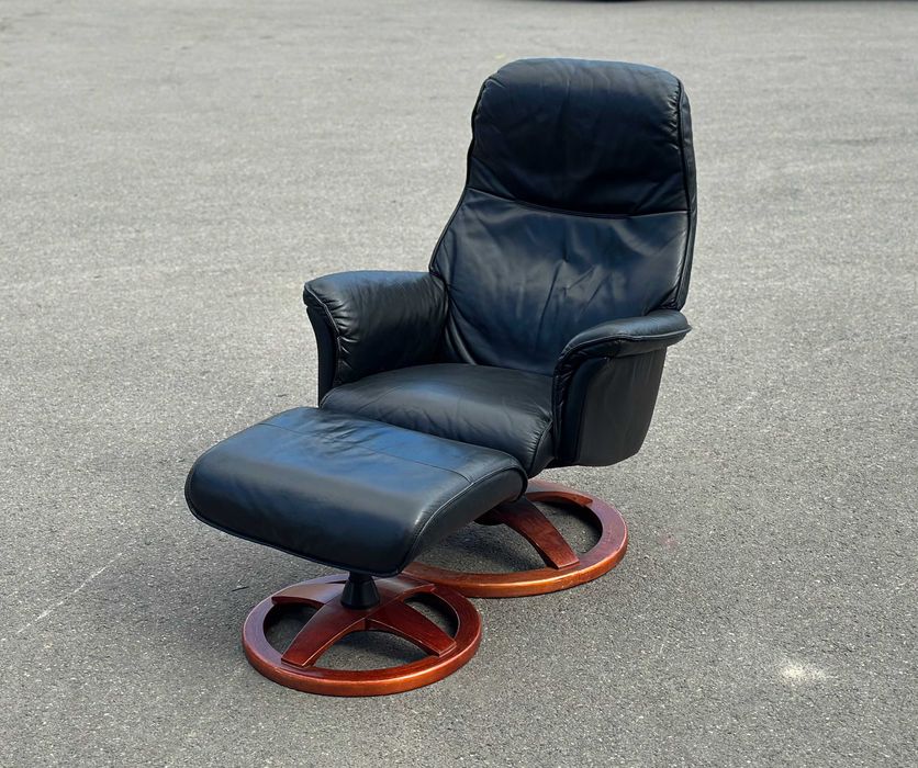 Чорний шкіряний комплект крісло+пуф/шкіряне крісло/шкіряний пуф/меблі