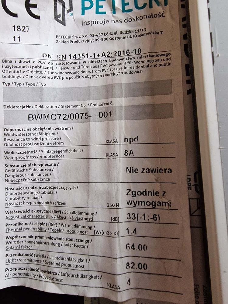 Okna x2, 1530x1060mm.