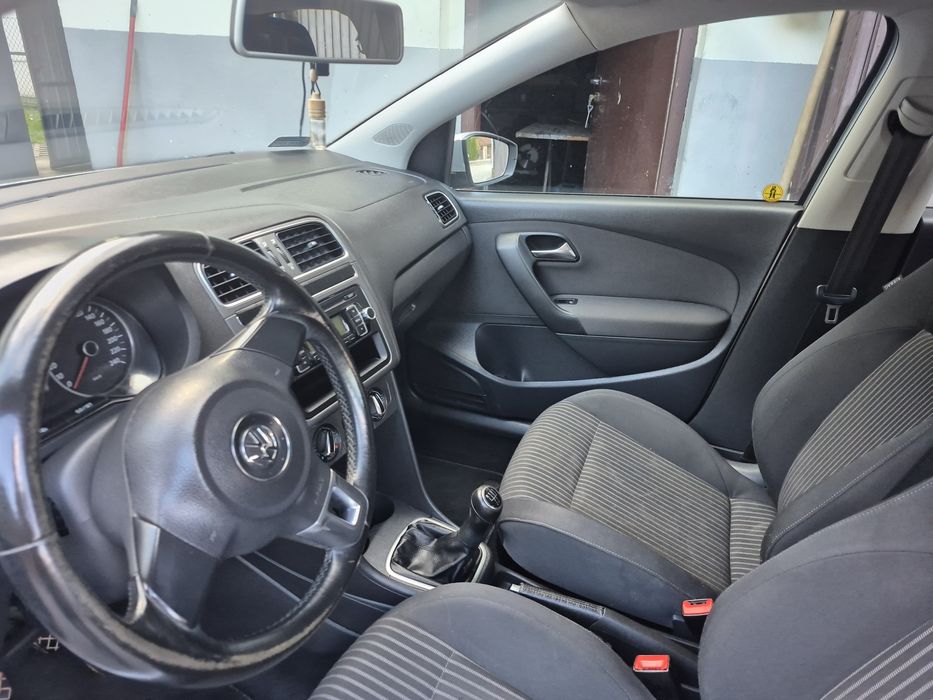 Fajne autko świeżo po przeglądzie  - Volkswagen Polo 1.4 MPI  klima