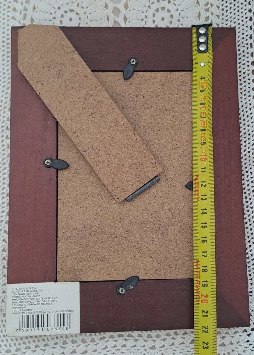 Moldura em madeira maciça 22x17cm