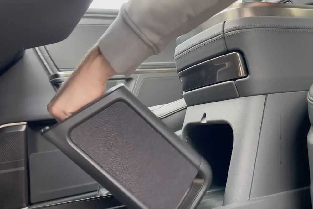 Портативна КОЛОНКА USB для Rivian (Рівіан)