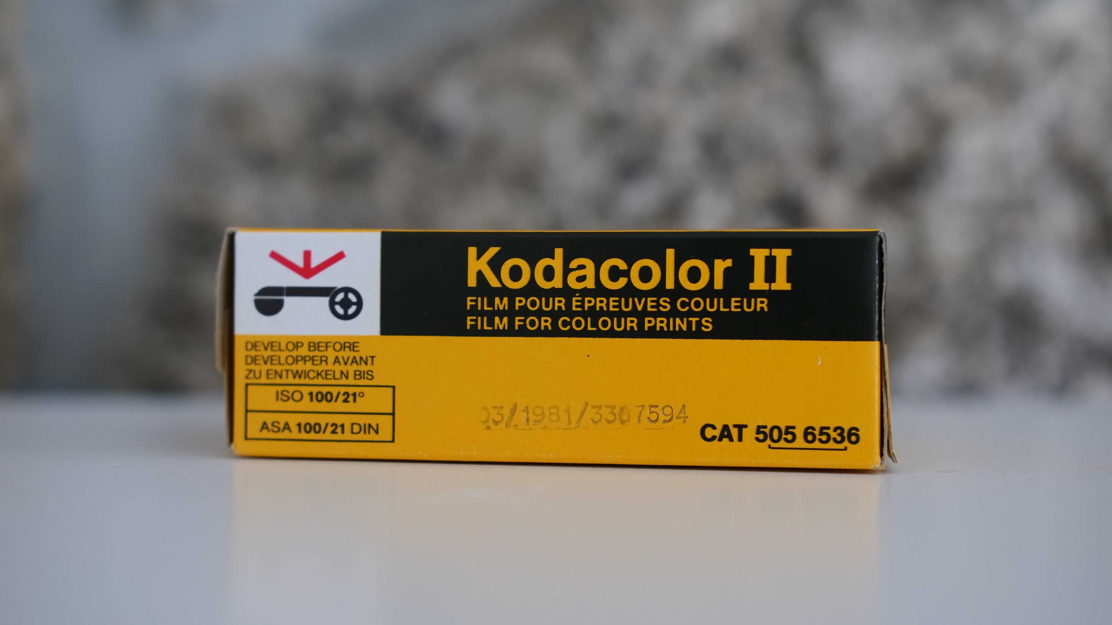 Pack Câmara Kodak Instamatic 133-X (caixa original, rolo e acessórios)