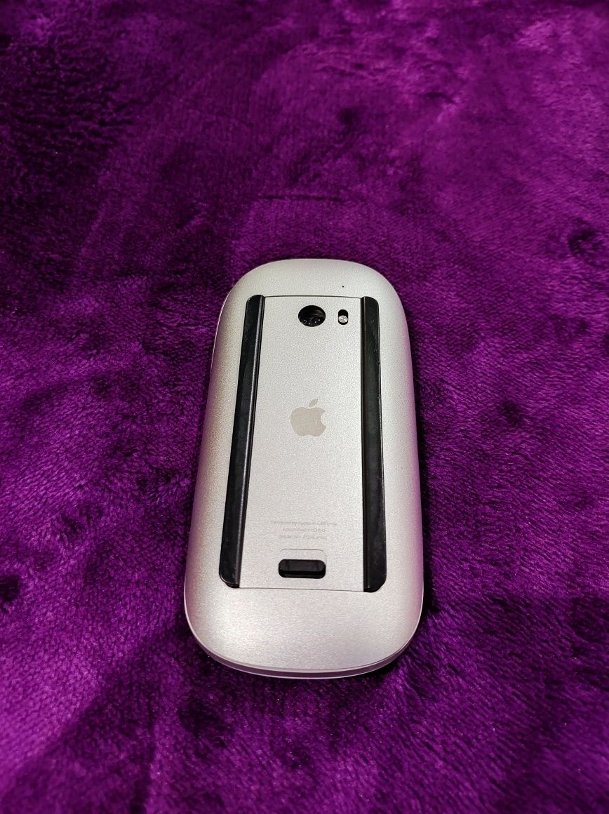 Rato Apple Magic Mouse (pilhas)