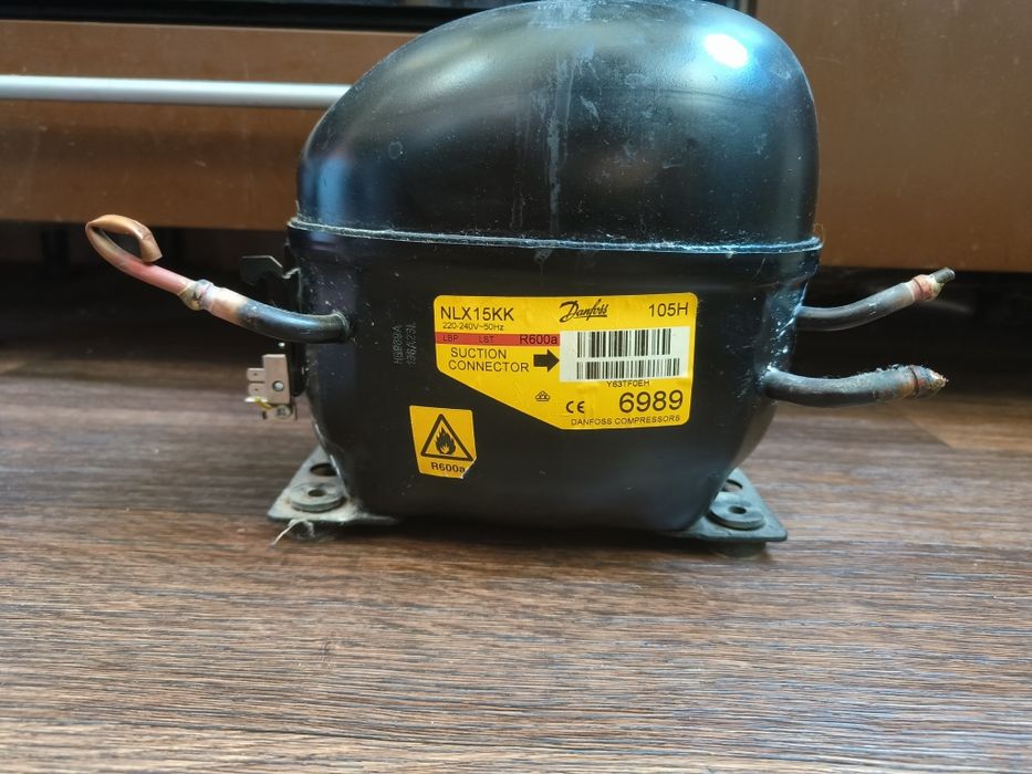заклинений компресор danfoss NLX 15KK r600a