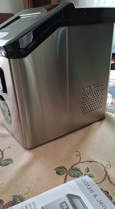 Kostkarka do lodu - Gotze& Jensen