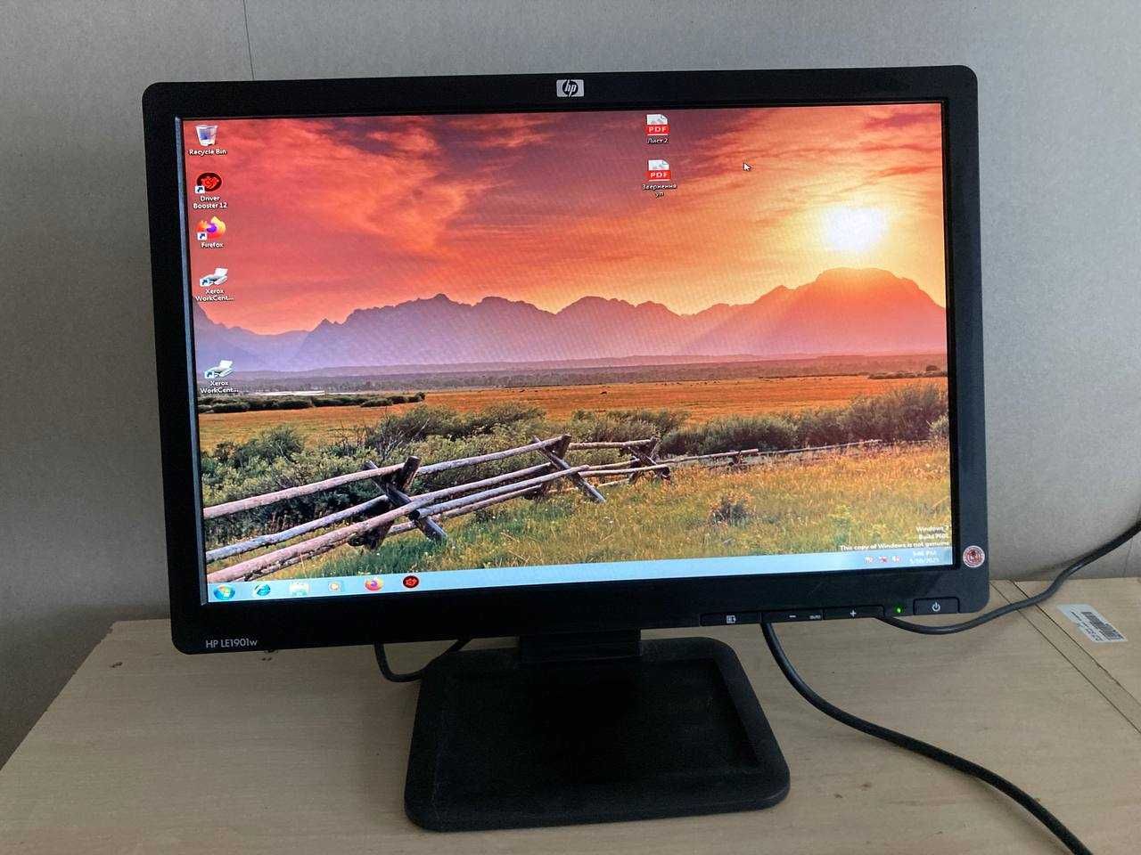 Продам монітор HP LE1901w | 19" | VGA | Робочий стан
