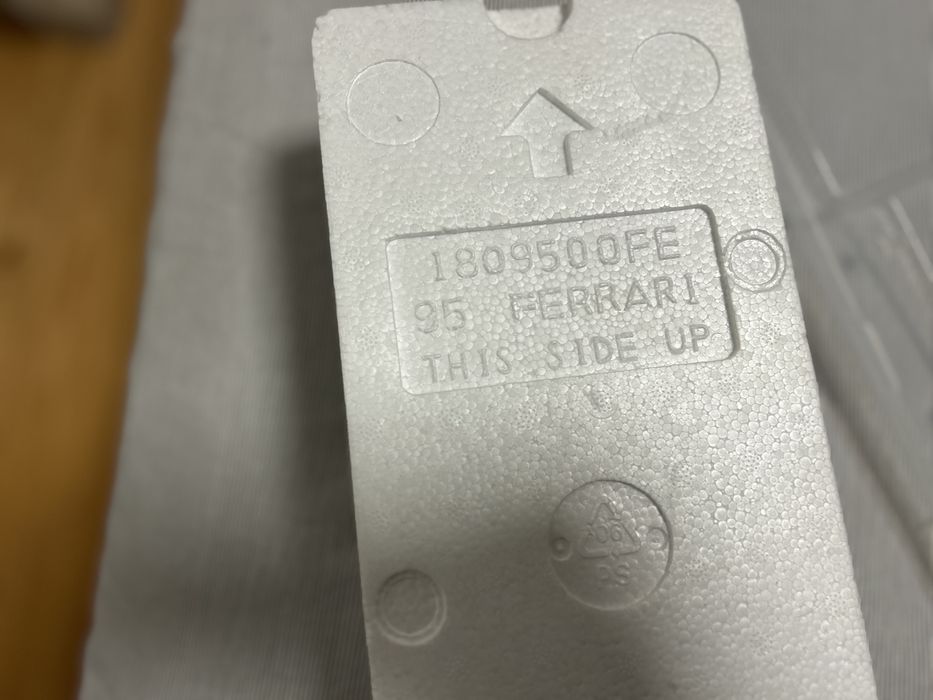 Miniatura Ferrari 412T (1/18) -  Gerhard Berger